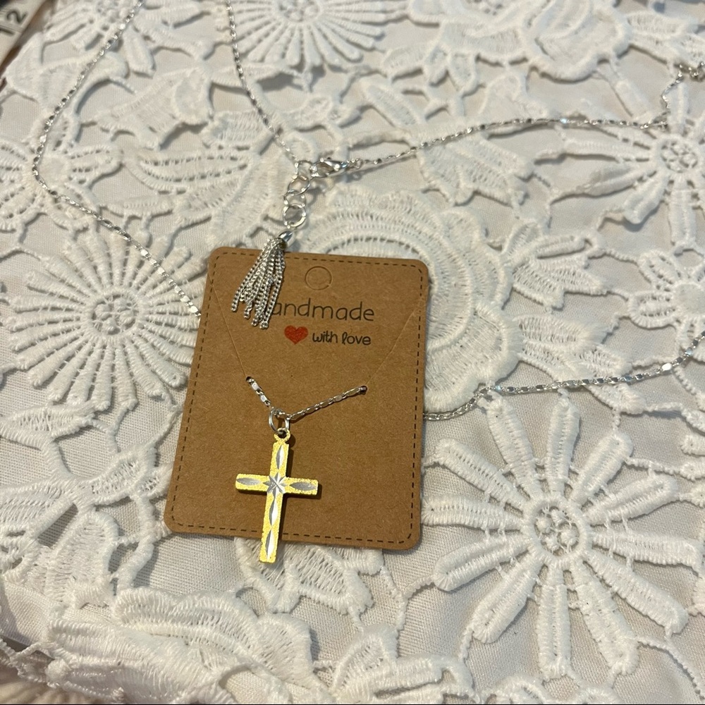 Unisex cross necklace